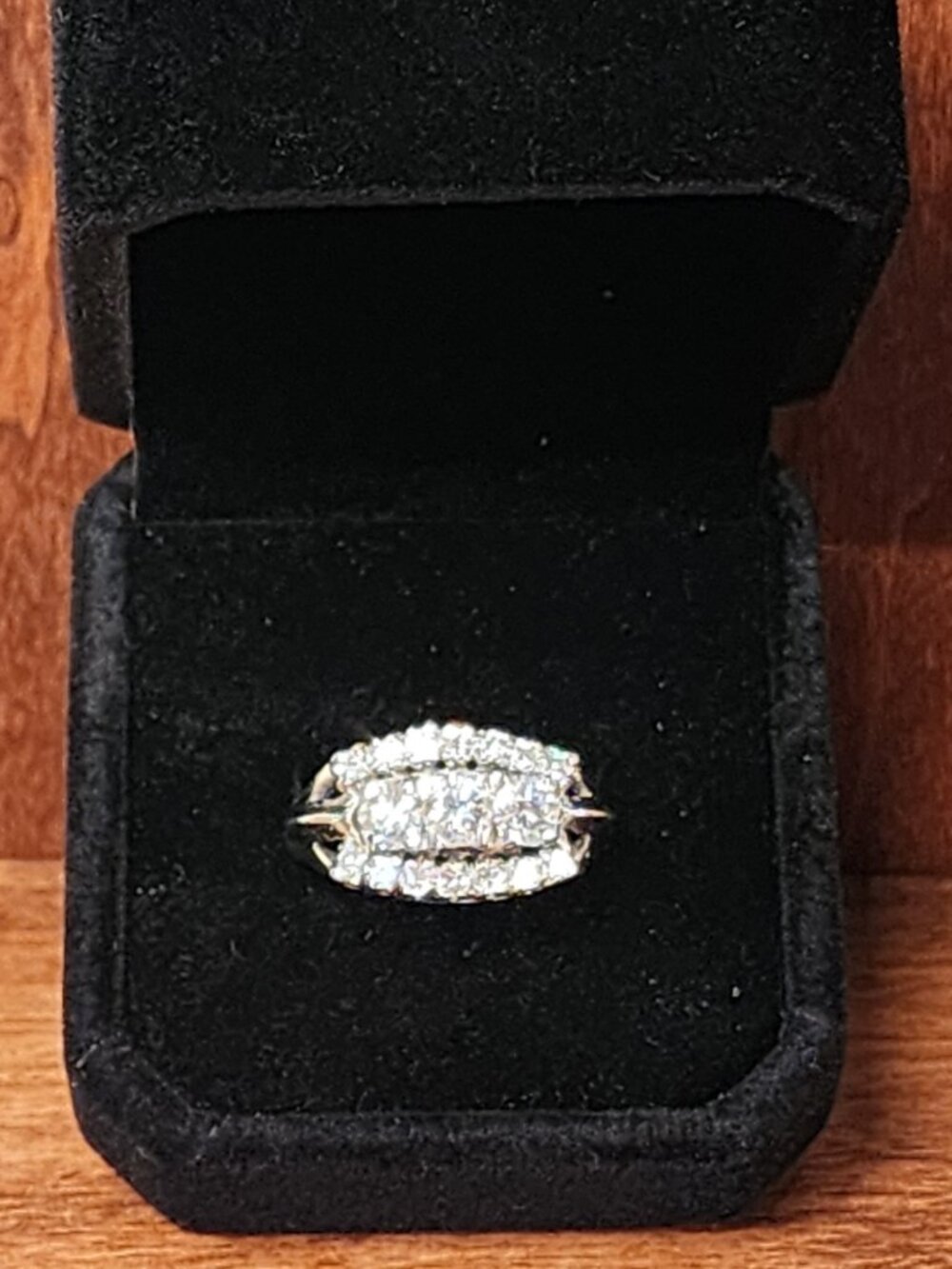 VINTAGE 14K White Gold ALL NATURAL Diamond Ring SIZE 8.25